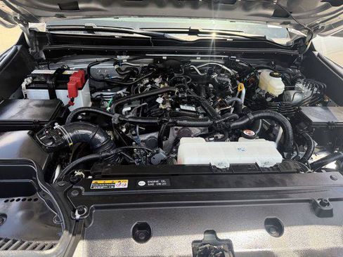 Certified 2025 Toyota 4Runner SR5 RWD image 25