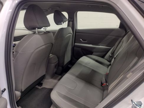 Used 2025 Hyundai Elantra Sport FWD image 20