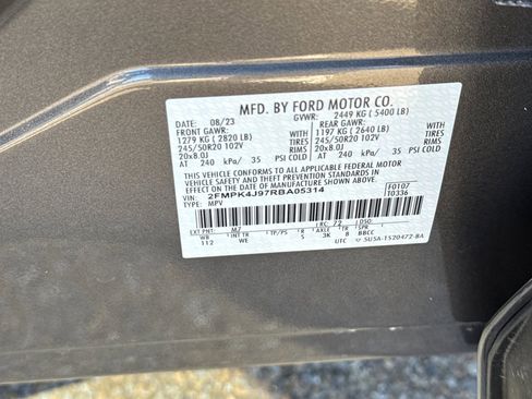 Certified 2024 Ford Edge ST-Line image 30