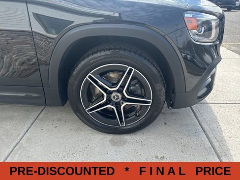 Used 2021 Mercedes-Benz GLB 250 4MATIC w/ AMG Line image 8