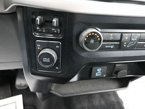 Used 2023 Ford F150 XLT w/ XTR Package image 15