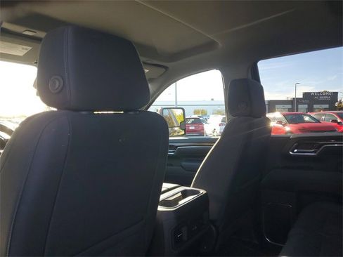 Used 2025 Chevrolet Silverado 2500 LT image 12