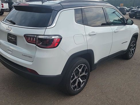 Certified 2025 Jeep Compass Limited AWD/4WD image 19