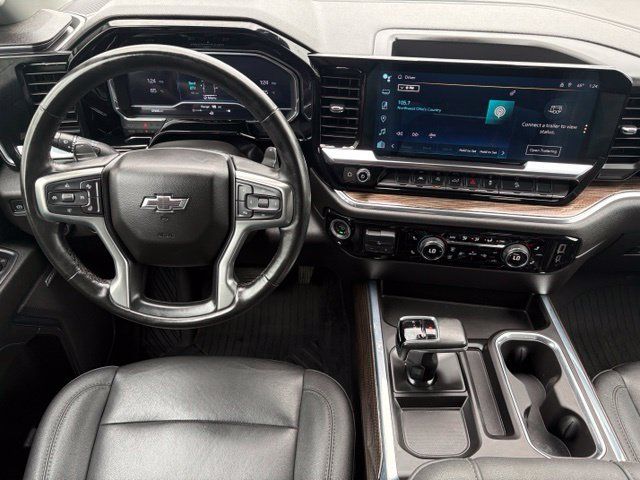 Used 2024 Chevrolet Silverado 1500 RST w/ Convenience Package II AWD/4WD image 3