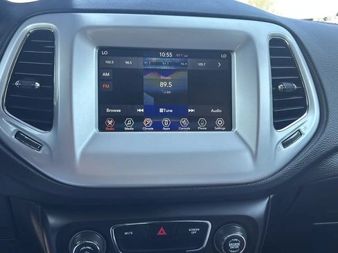 Used 2019 Jeep Compass Sport AWD/4WD image 5