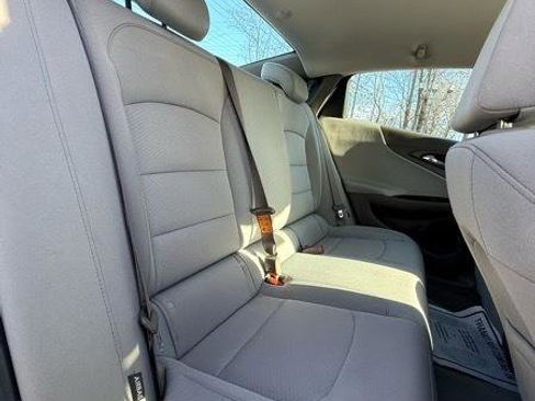 Used 2020 Chevrolet Malibu LS image 12