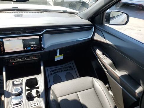 New 2026 Jeep Cherokee Limited AWD/4WD image 14