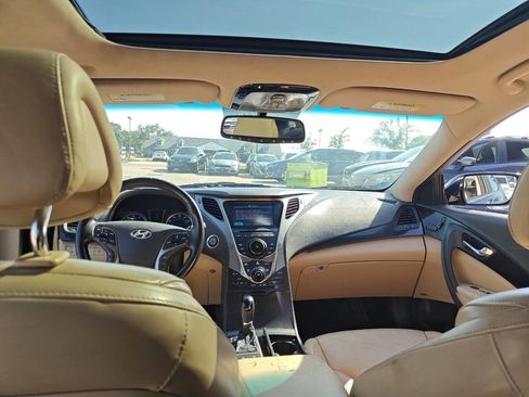 Used 2013 Hyundai Azera w/ Technology Pkg FWD image 12