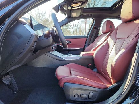 Used 2025 BMW 330i xDrive Sedan w/ Convenience Package image 13