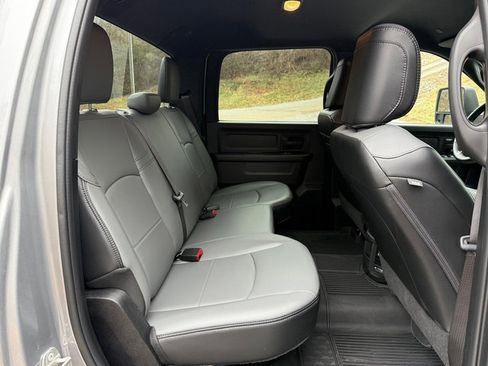 Used 2023 RAM 3500 Tradesman w/ Chrome Appearance Group image 17