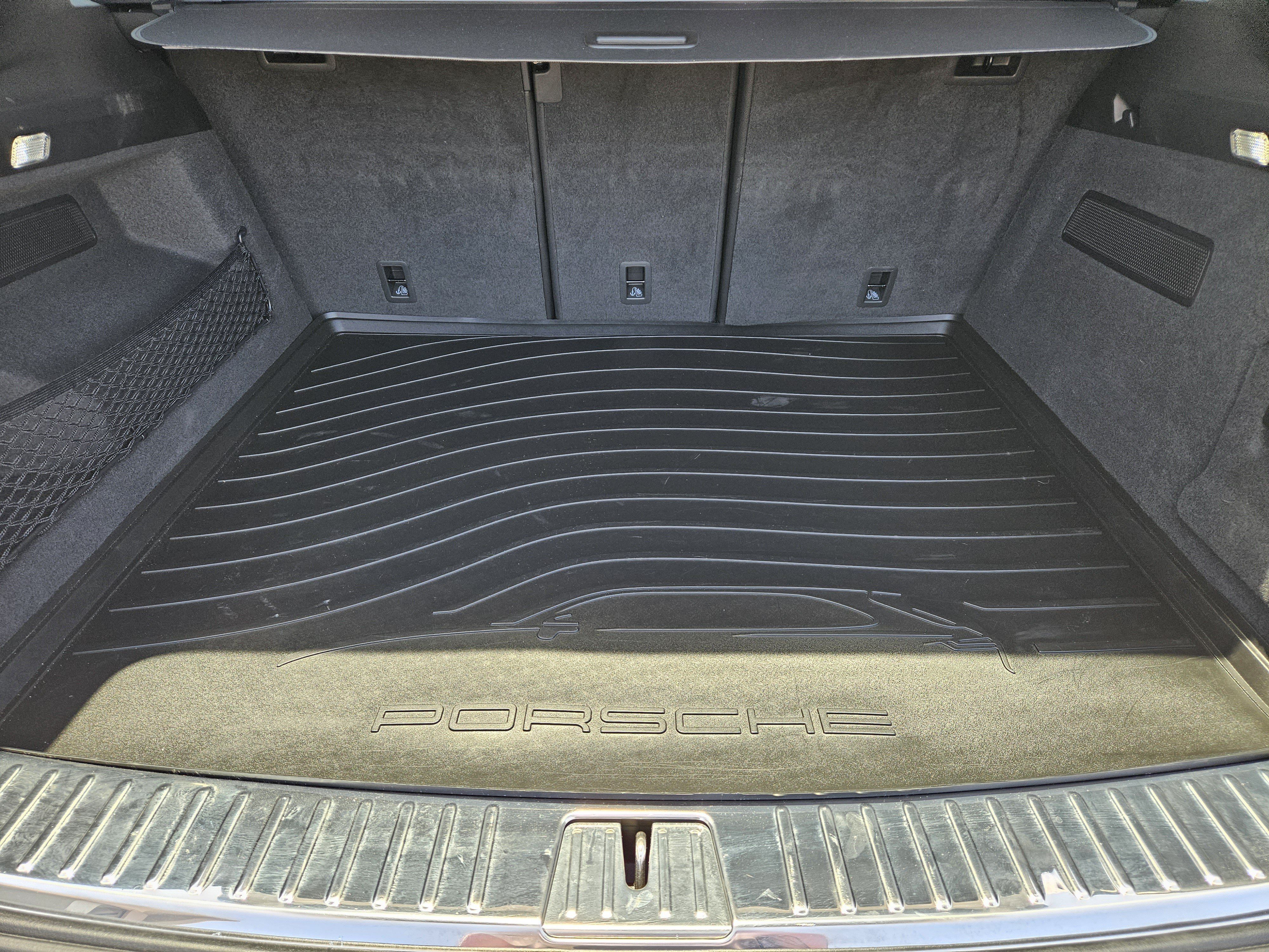 Certified 2026 Porsche Cayenne AWD/4WD image 31