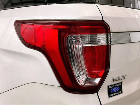 Used 2019 Ford Explorer XLT w/ Equipment Group 202A AWD/4WD image 29