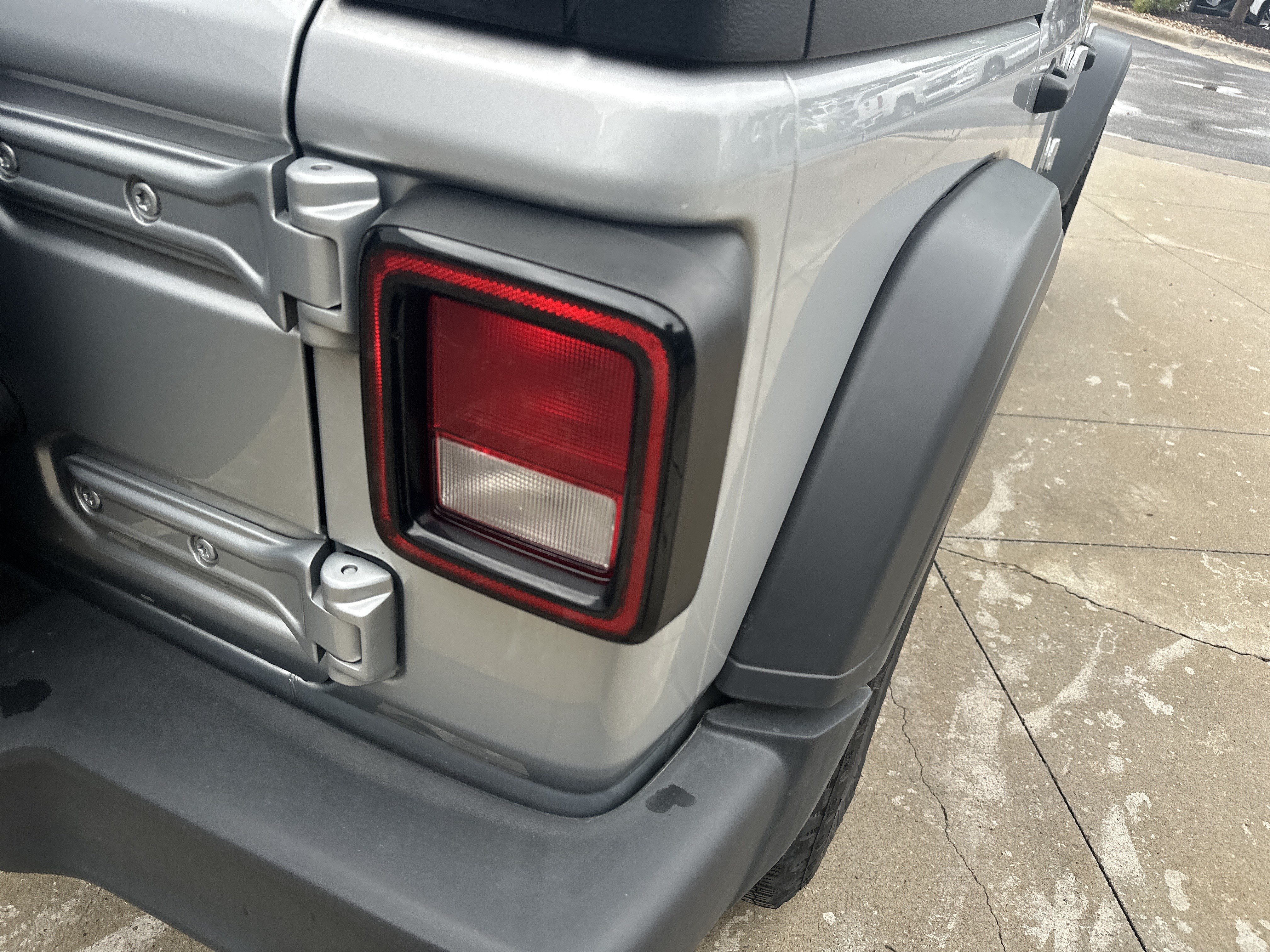 Used 2024 Jeep Wrangler Unlimited Sport AWD/4WD image 18