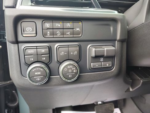 New 2026 Chevrolet Suburban RST w/ Advanced Technology Package image 12