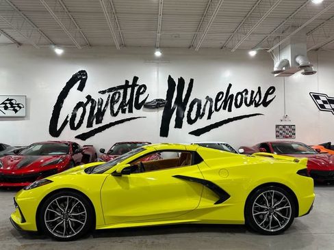 Used 2023 Chevrolet Corvette Stingray Premium Conv w/ Z51 Performance Package RWD image 2