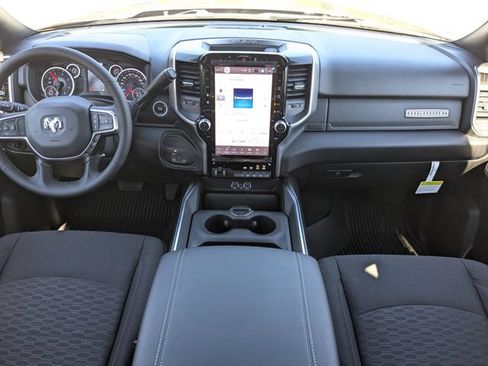 New 2026 RAM 2500 Big Horn AWD/4WD image 15