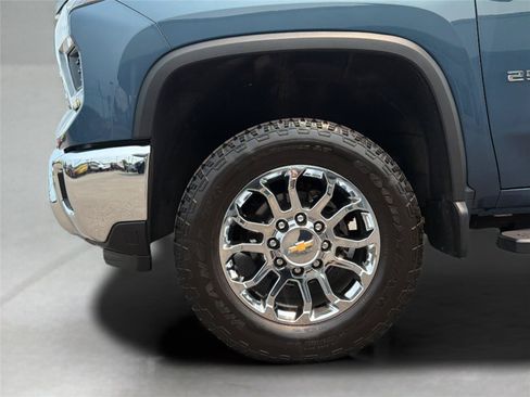 Used 2024 Chevrolet Silverado 2500 LTZ w/ LTZ Convenience Package AWD/4WD image 49