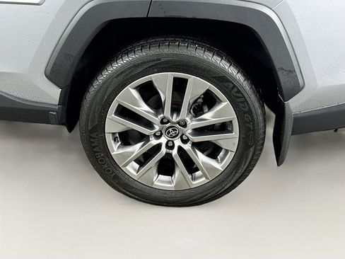 Used 2023 Toyota RAV4 Limited AWD/4WD image 9