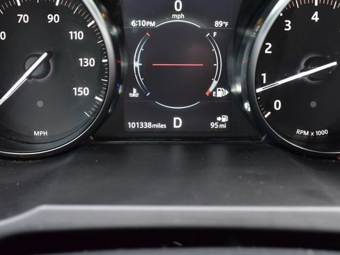 Used 2018 Land Rover Range Rover Evoque AWD/4WD image 18