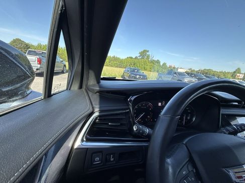 Certified 2020 Cadillac XT6 Premium Luxury FWD image 24