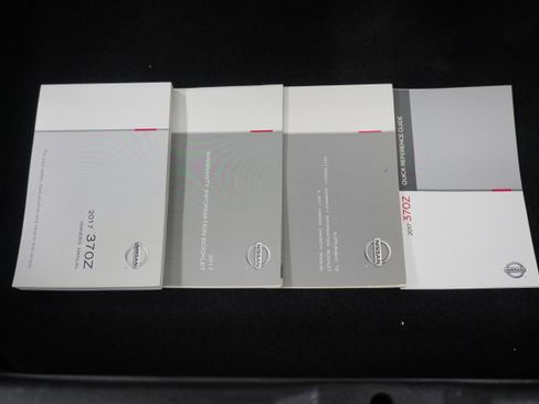 Used 2017 Nissan 370Z Coupe image 15