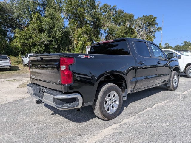 Used 2023 Chevrolet Silverado 1500 LT AWD/4WD image 3
