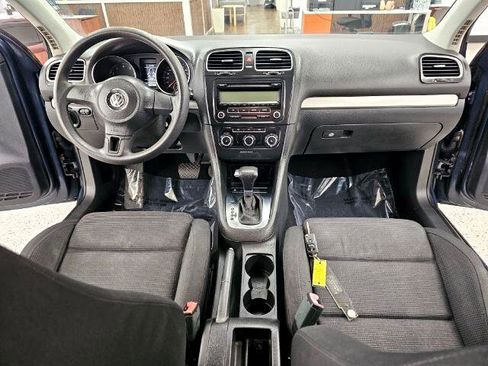 Used 2011 Volkswagen Golf 4dr HB Auto image 9