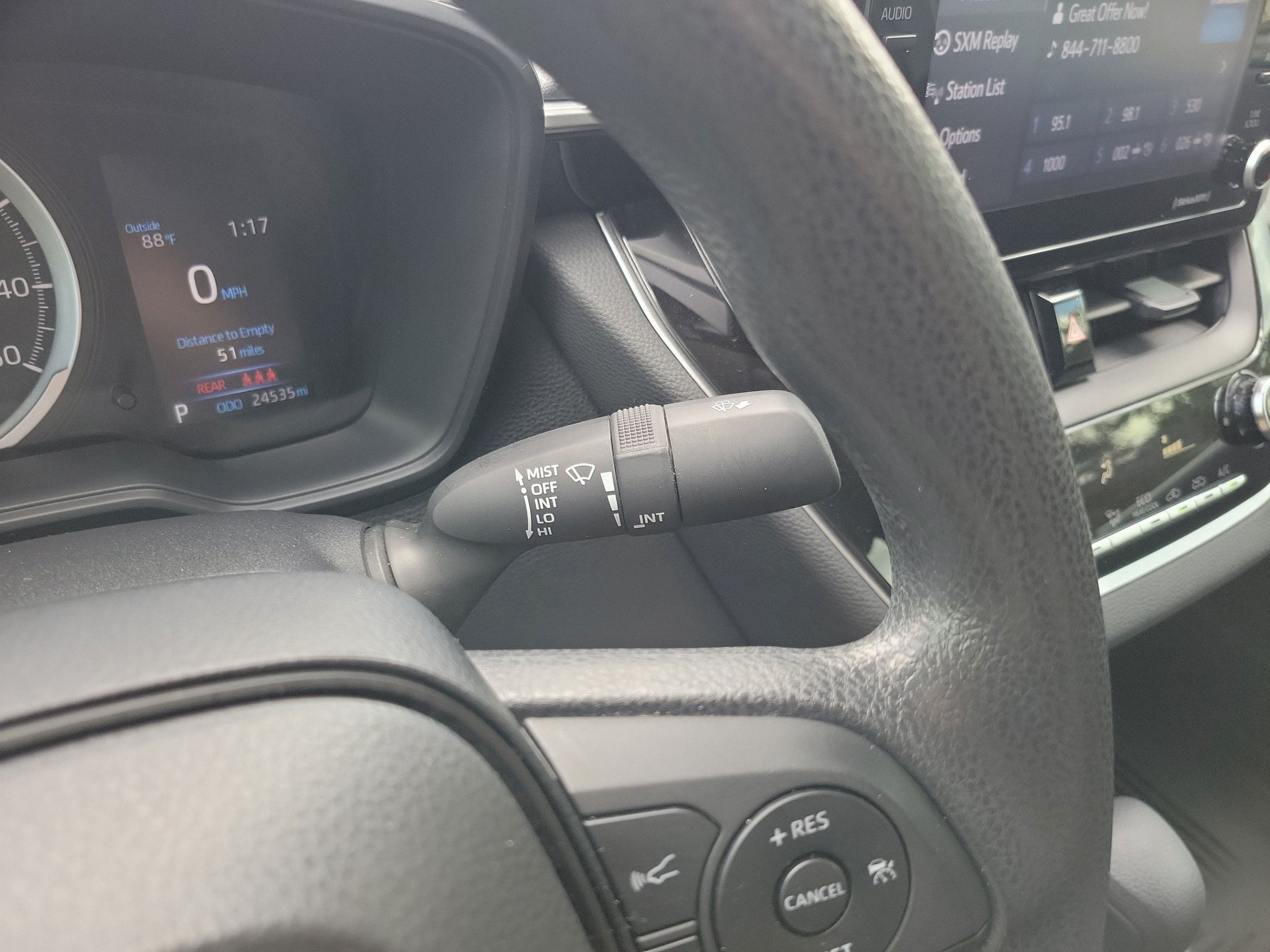 Used 2022 Toyota Corolla LE FWD image 23