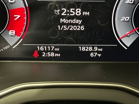 Used 2023 Audi SQ5 Prestige w/ Prestige Package image 23