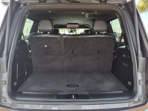 Used 2022 Jeep Wagoneer Series II w/ Convenience Group I AWD/4WD image 7