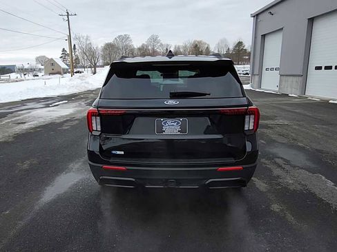 Used 2025 Ford Explorer ST-Line w/ ST-Line Street Pack image 7