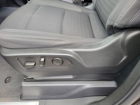 Used 2023 Chevrolet Silverado 1500 LT RWD image 16