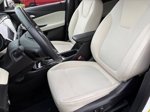 Used 2020 Buick Encore GX Preferred w/ Cold Weather Comfort Package FWD image 21