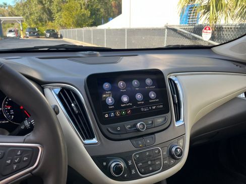 Used 2024 Chevrolet Malibu LT image 21