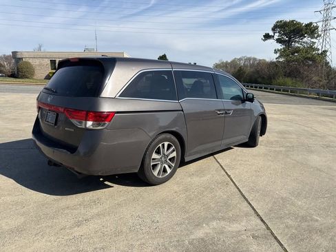 Used 2016 Honda Odyssey Touring image 10