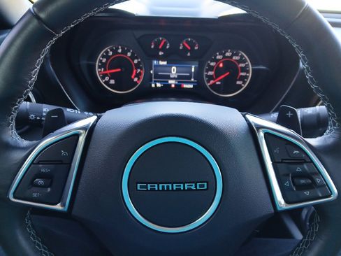 Used 2024 Chevrolet Camaro LT w/ Technology Package image 28