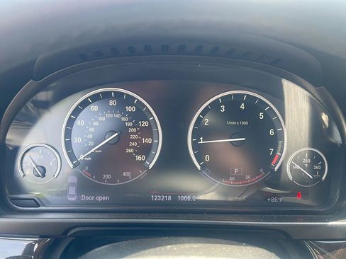 Used 2013 BMW 528i Sedan RWD image 11