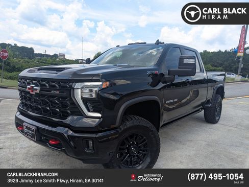 Used 2025 Chevrolet Silverado 2500 ZR2 w/ Technology Package AWD/4WD image 1