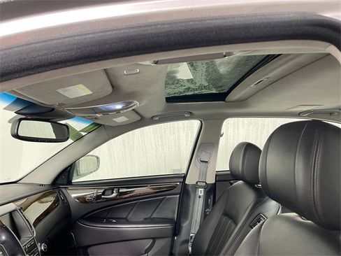 Used 2011 Hyundai Equus Ultimate image 18