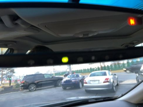 Used 2010 INFINITI G37 x Sedan w/ Premium Pkg image 32