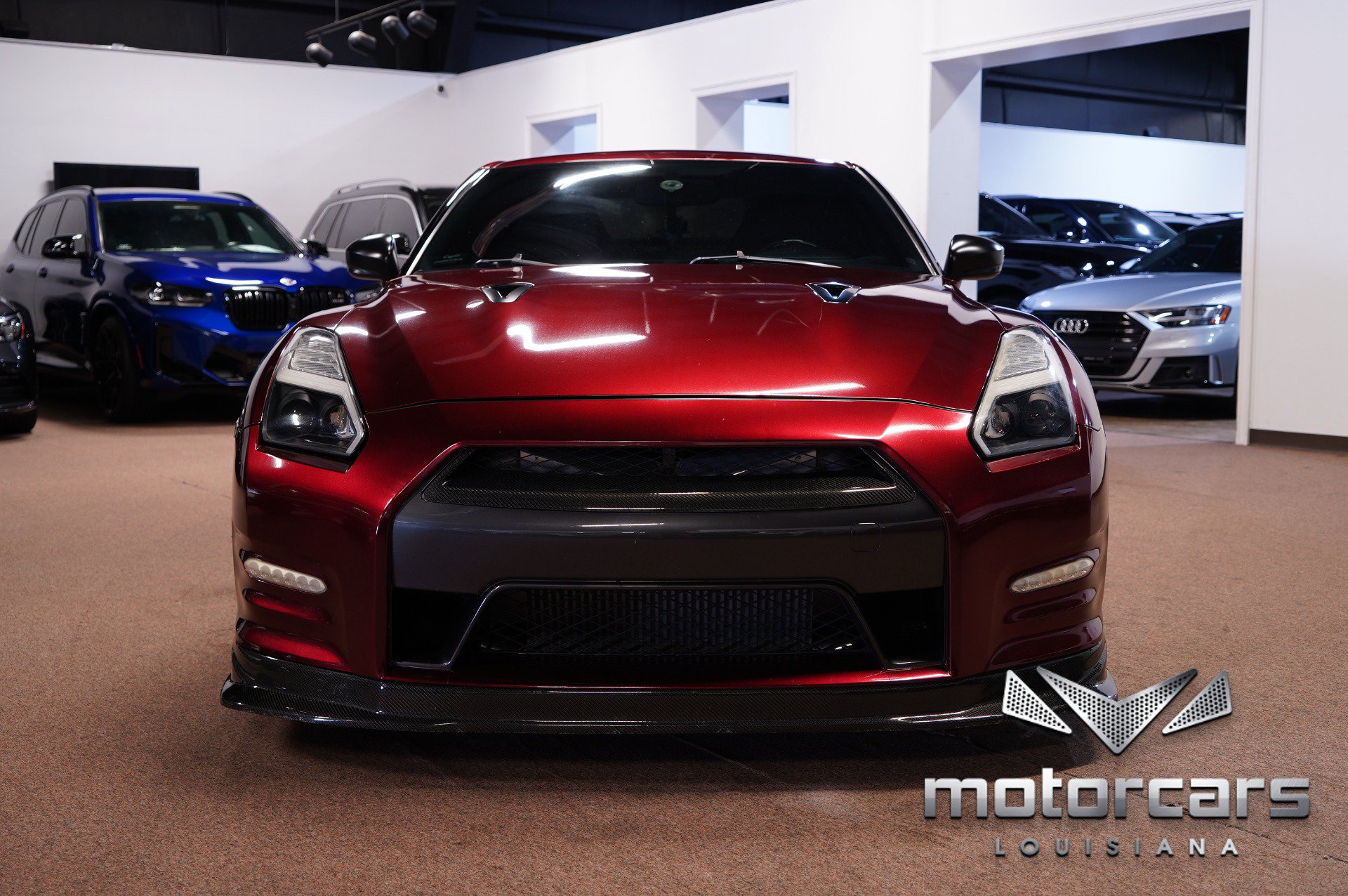 Used 2014 Nissan GT-R Black Edition AWD/4WD image 2