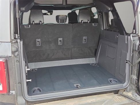 Used 2024 Ford Bronco Badlands image 10