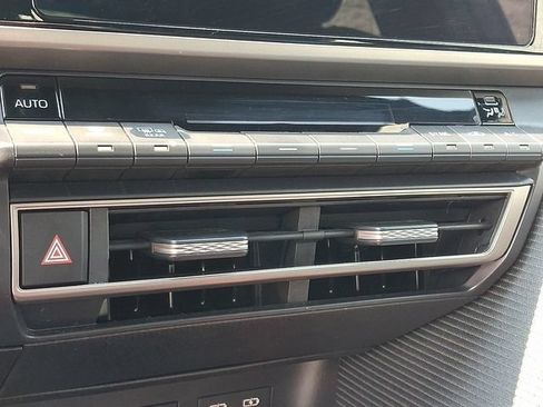 Certified 2025 Toyota Camry SE FWD image 23