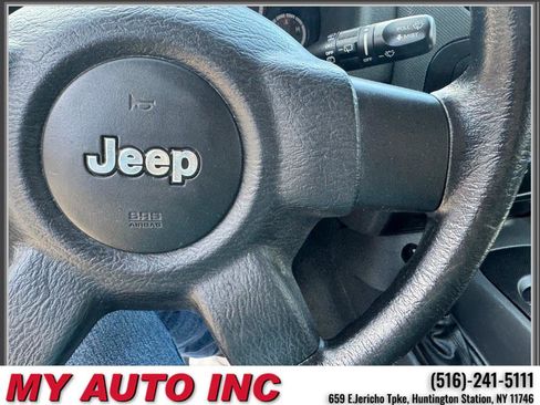 Used 2006 Jeep Liberty Sport AWD/4WD image 20