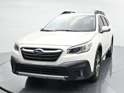 Used 2022 Subaru Outback Limited w/ Popular Package #2 AWD/4WD image 3