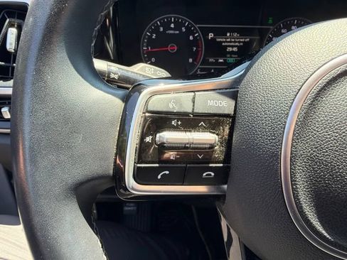 Used 2023 Kia Sorento S w/ Panoramic Sunroof Package AWD/4WD image 22