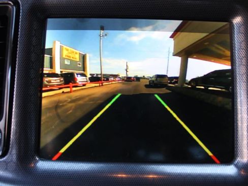 Used 2017 Dodge Challenger R/T Plus image 18