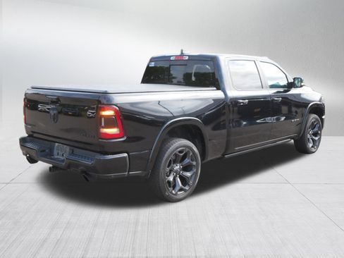 Used 2020 RAM 1500 Limited w/ Black Appearance Package AWD/4WD image 7