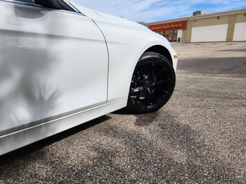 Used 2015 BMW 320i xDrive Sedan image 9