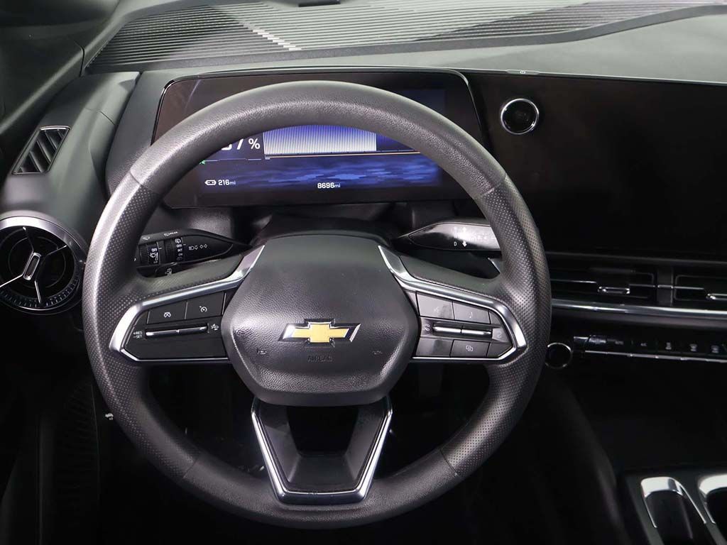 Used 2025 Chevrolet Equinox EV LT FWD image 34